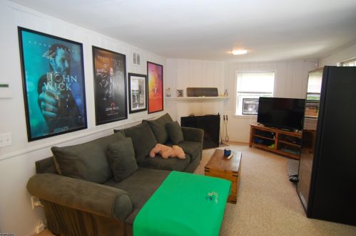 2 Ridge Dr, Berkeley Heights NJ  07922-2110 exterior