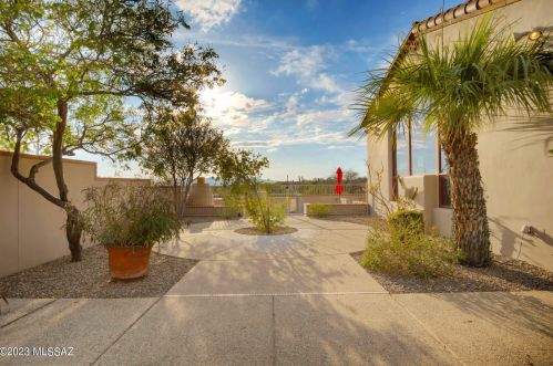 3632 Camino De Jaime, Tucson AZ  85718-7432 exterior