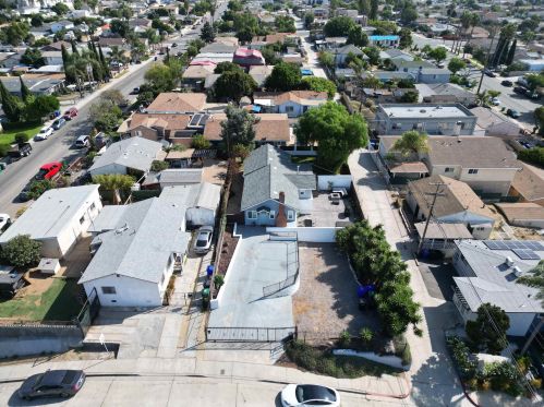 1617 40th St, San Diego CA  92113-4039 exterior