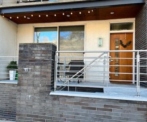 1962 Commerce St, Milwaukee WI 53212-3776 exterior