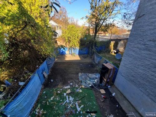 16 Amity St, Paterson NJ 07522-1811 exterior