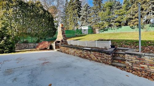 140 Perryvista Ave, Pittsburgh PA exterior