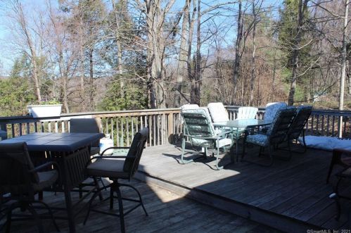 131 Gdn St, Torrington CT 06790-3405 exterior