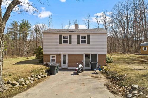 7481 School St, Concord NH  03307-0914 exterior