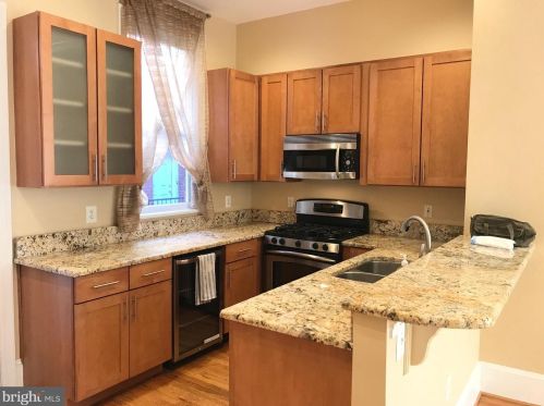 2523 K St, Washington DC  20037-2002 exterior