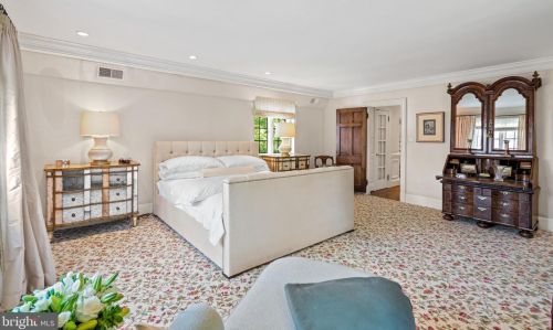 2446 Kalorama Rd, Washington DC 20008-1625 exterior