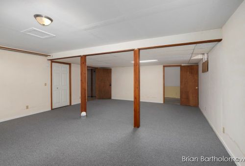 20660 Edgewood Dr, Big Rapids MI 49307-9214 exterior