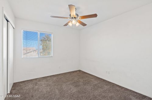 8238 Placita Del Parque, Tucson AZ  85747-5244 exterior