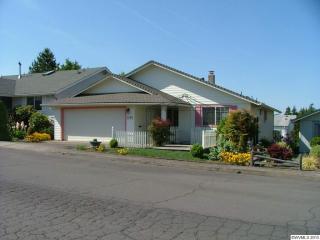 1749 Nut Tree Dr, Salem, OR 97304-1107