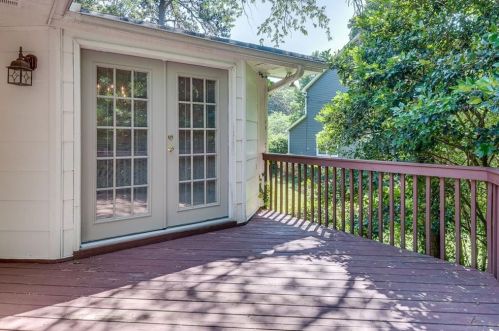 1998 Gainsborough Dr, Atlanta GA 30341-1017 exterior