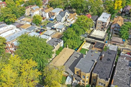 1019 Springfield Ave, Chicago IL  60624-4026 exterior