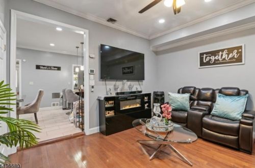 7 Martin St, Paterson, NJ 07501-3103