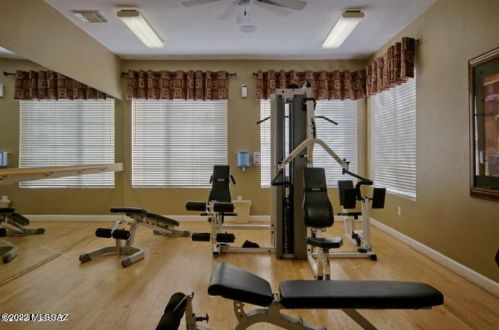 1500 Pusch Wilderness Dr, Tucson AZ  10205-6001 exterior