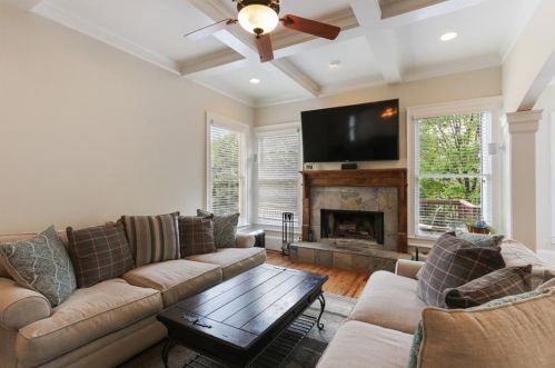 1121 Francis St, Atlanta GA 30344-2313 exterior