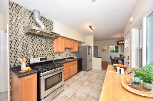 1116 Potter Ave, Milwaukee WI 53207-2118 exterior