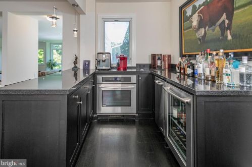 307 Edgerstoune Rd, Princeton NJ 08540-6716 exterior