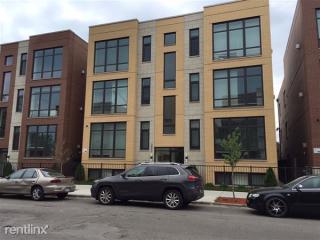 3644 Montrose Ave, Chicago IL  60618-1975 exterior