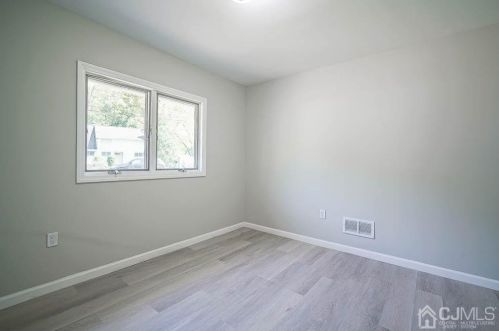 37 Sunrise Rd, Old Bridge NJ  08857-1435 exterior