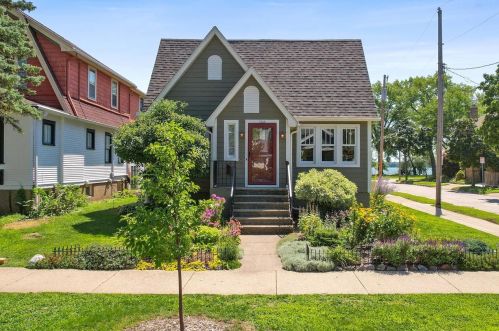 2003 Rutledge St, Madison, WI 53704-5544