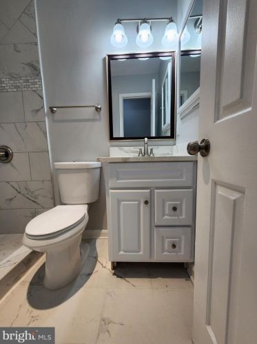 8124 Bonaire Ct, Silver Spring MD 20910-4663 exterior