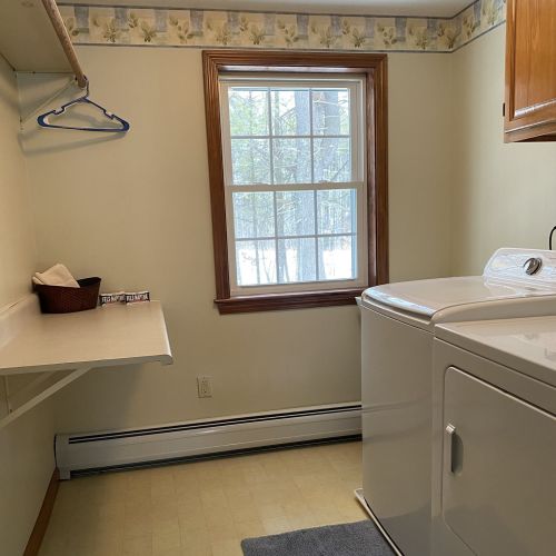 14 Brookwood Dr, Concord NH 03301-1800 exterior