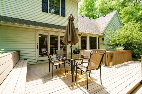 3020 Kalarama Ave, Kalamazoo MI 49024-2383 exterior