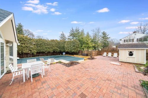 4166 Old Colony Rd, Kalamazoo MI  49008-3214 exterior