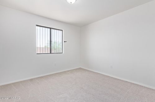 6280 Benton Ave, Tucson AZ 85711-1118 exterior