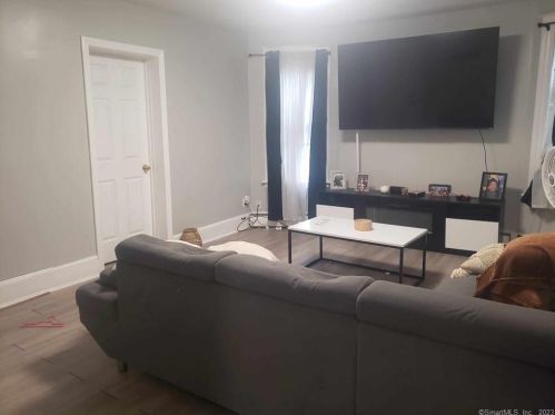 322 Washington St, New Britain, CT 06051-4403