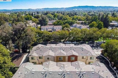 1250 Detroit Ave, Concord CA  94520-3619 exterior