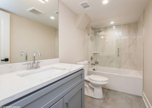 2812 75 Ave, Chicago IL 60707-1429 exterior