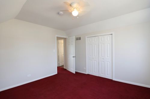 221 Iowa Ave, Joliet IL 60433-1927 exterior