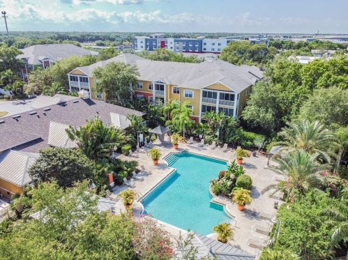 4207 Dale Mabry Hwy, Tampa FL  12105-1423 exterior