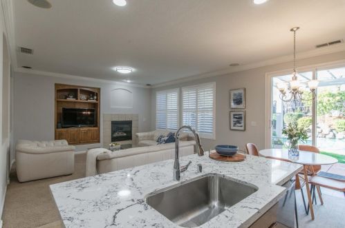 1222 Meredith Way, Folsom CA 95630-7325 exterior