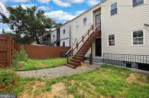 1208 16th St, Washington DC  20002-2502 exterior