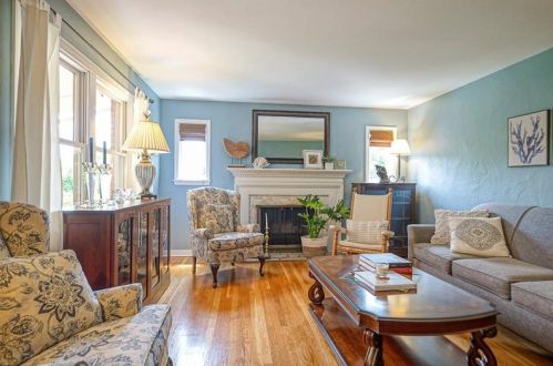 450 Carnegie Dr, Pittsburgh, PA 15243-2042