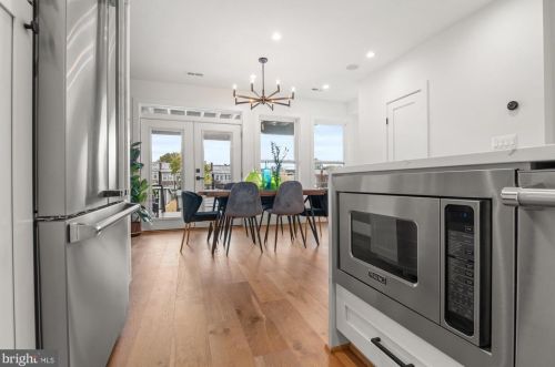 16 Adams St, Washington DC  20001-1026 exterior