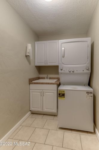 6840 Baker St, Tucson AZ  85710-2229 exterior