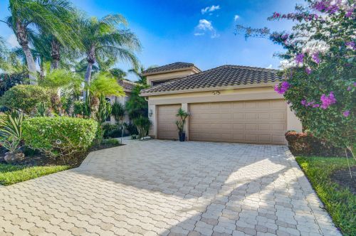 11653 Privado Way, Boynton Beach, FL 33437-1925