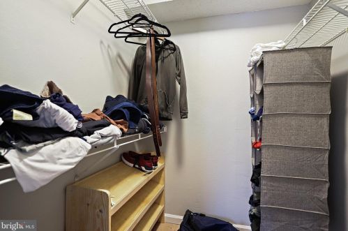 1504 Lincoln Way, Mc Lean VA  22102-5851 exterior