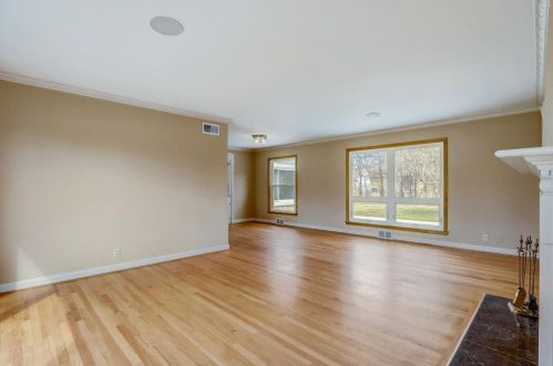 3160 Menomonee Riv Pkwy, Milwaukee WI 53222-3371 exterior