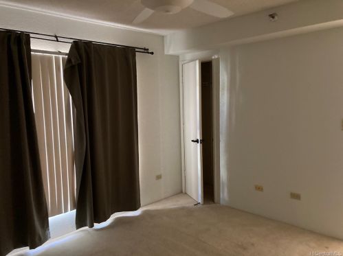 1080 Ala Napunani St, Honolulu HI 96818-1783 exterior