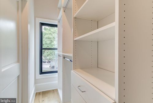 1924 10th St, Washington DC  20001-4112 exterior