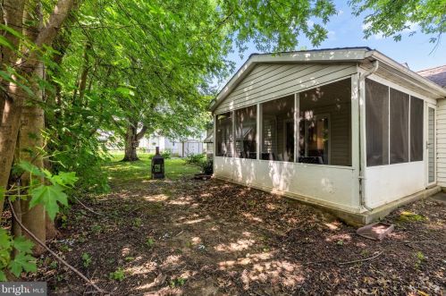 1 Ferris Ct, New Castle DE  19720-5169 exterior