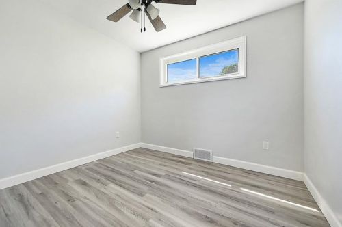 4985 Aspen St, Pittsburgh PA  15122-1250 exterior