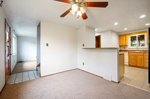 349 Anthon Dr, Pittsburgh PA 15235-3911 exterior