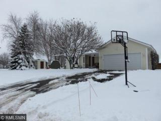 652 Liberty Hts, Chaska MN  55318-1675 exterior