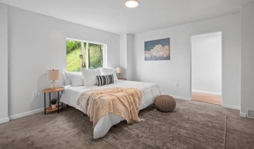 217 Logan St, Pittsburgh PA  15209-2811 exterior