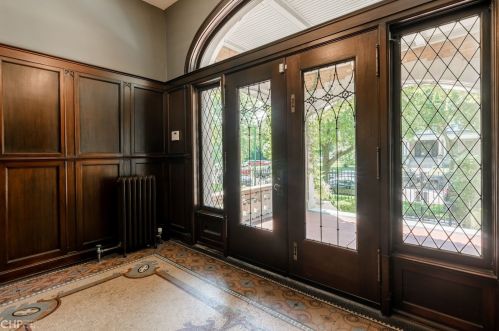 4845 Ellis Ave, Chicago IL 60615-5008 exterior