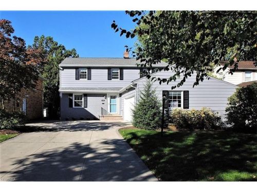 2132 Cedarview Dr, Cleveland, OH 44122-1221